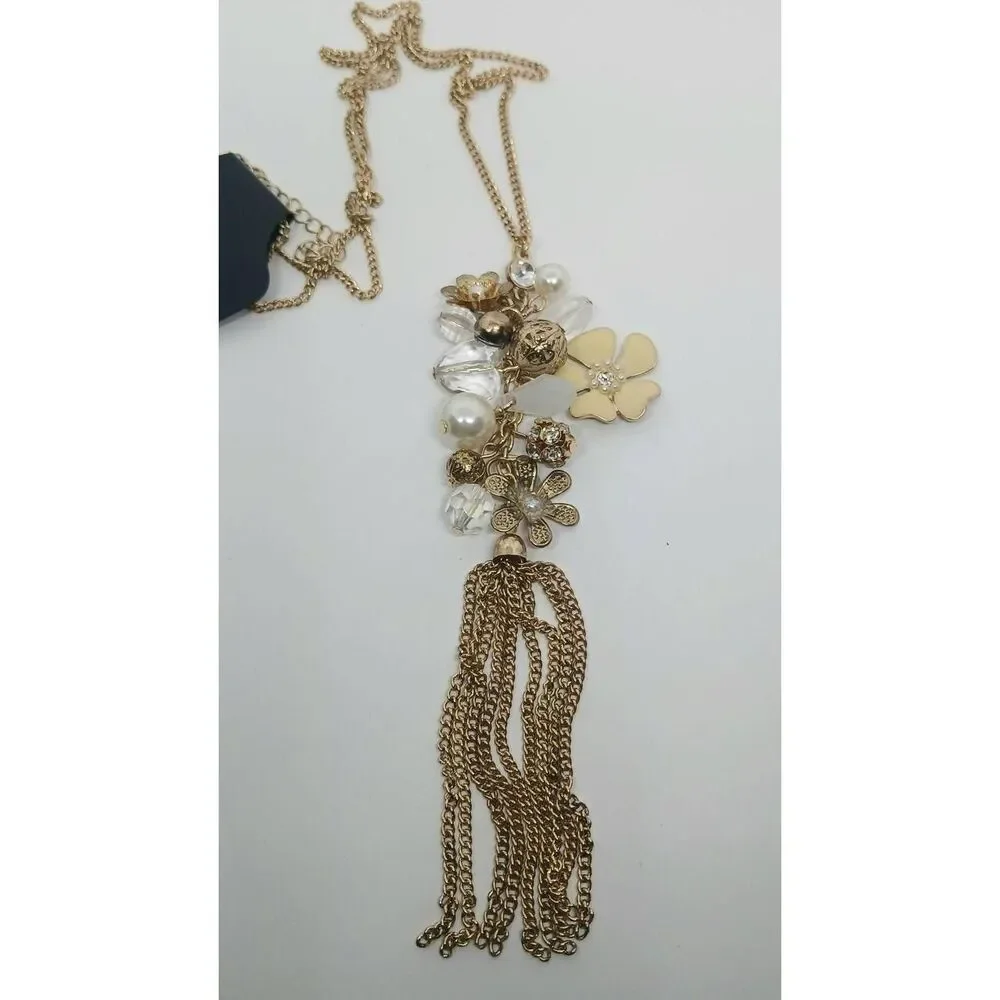 Women's Gold and Cream Jewellery - Picture 1 of 4